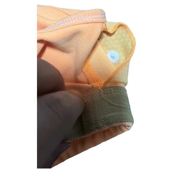 Lululemon No Limits Tank size 6 - Picture 4 of 5